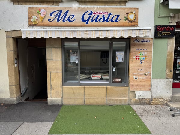 Take-away-Lokal mit bewilligter Lüftung und Terasse in Biel / 2