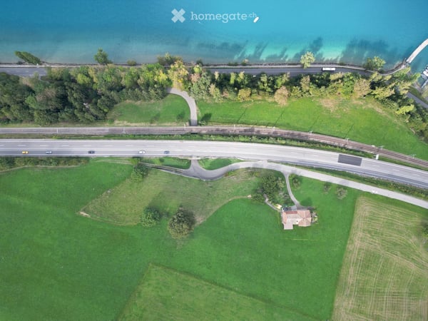 Doppeleinfamilienhaus in Faulensee 4
