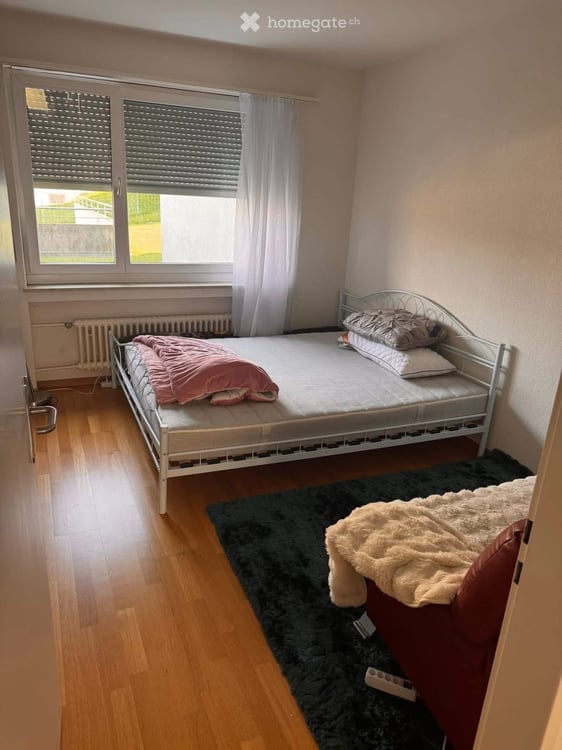 Möbliertes Zimmer zur langfristigen Untermiete in Oetwil am See 4
