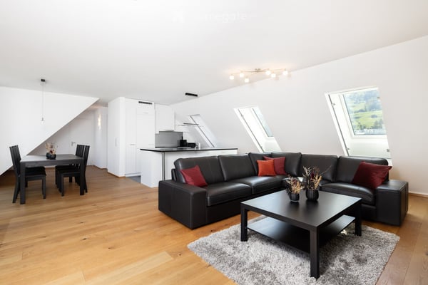 Lachen SZ – Möblierte Attikawohnung – Seesicht, Fitness, Sauna, Terrasse, Balkon, Ladestation 9