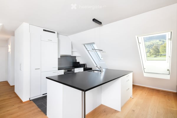 Lachen SZ – Möblierte Attikawohnung – Seesicht, Fitness, Sauna, Terrasse, Balkon, Ladestation 10
