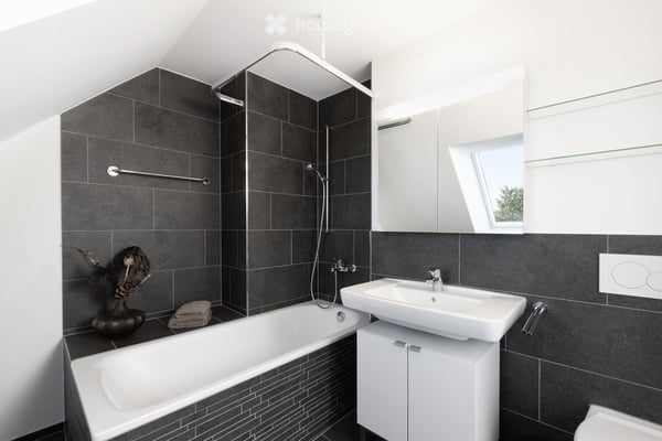 Lachen SZ – Möblierte Attikawohnung – Seesicht, Fitness, Sauna, Terrasse, Balkon, Ladestation 7