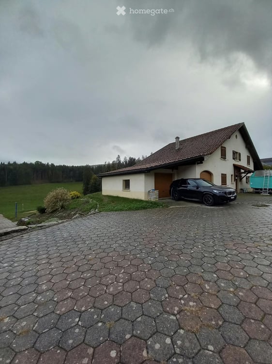 Maison familiale 7.5 pièces à Epauvillers / Einfamilienhaus mit 7.5 Zimmer in Epauvillers 2