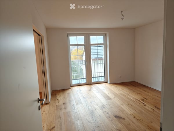 Renovierte, Helle 2.5 Zimmer Wohnung im Neudorf 3