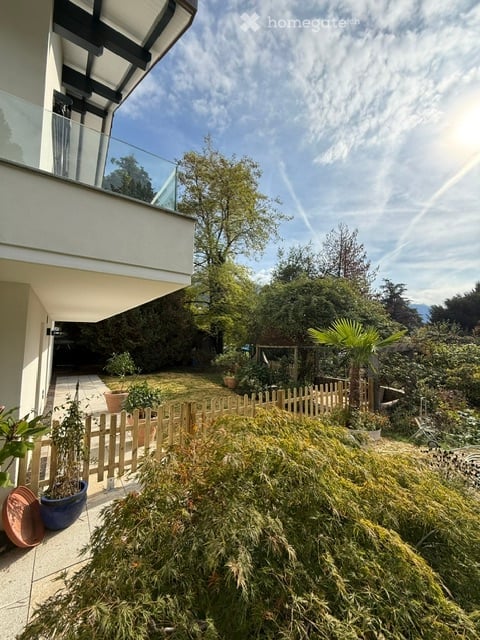 À louer à Clarens – Magnifique appartement rénové de 145 m² sur 3 niveaux avec jardin privatif 2