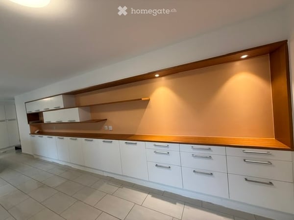 À louer à Clarens – Magnifique appartement rénové de 145 m² sur 3 niveaux avec jardin privatif 5