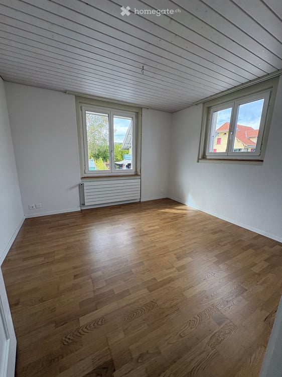 schöne 5.5-Zimmerwohnung in Doppeleinfamilienhaus in Uetendorf mit wunderschöner Aussicht! 10