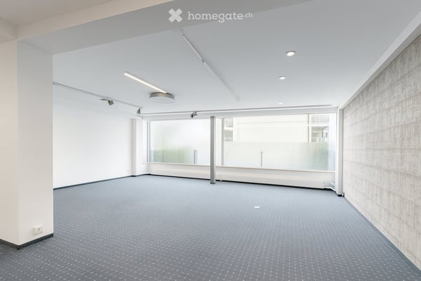 Attraktive 225m² Verkauf/Praxis - Büro/Gewerbefläche im Erdgeschoss an bester Lage in St. Gallen 3