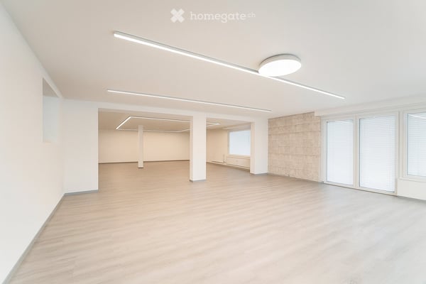 Attraktive 225m² Verkauf/Praxis - Büro/Gewerbefläche im Erdgeschoss an bester Lage in St. Gallen 5