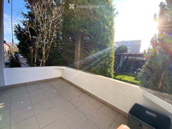 Charmantes Doppeleinfamilienhaus mit Garten, 1 x Garage und 1 x PP in Derendingen zu vermieten 2