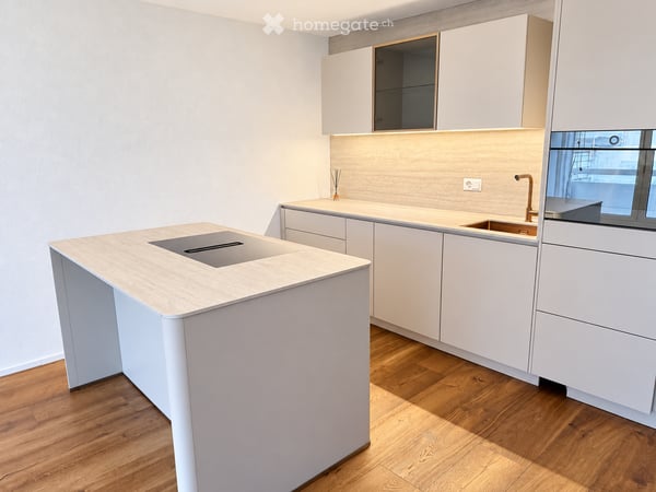 Stilvoll sanierte 4½-Zimmer-Maisonette mit Weitblick 2