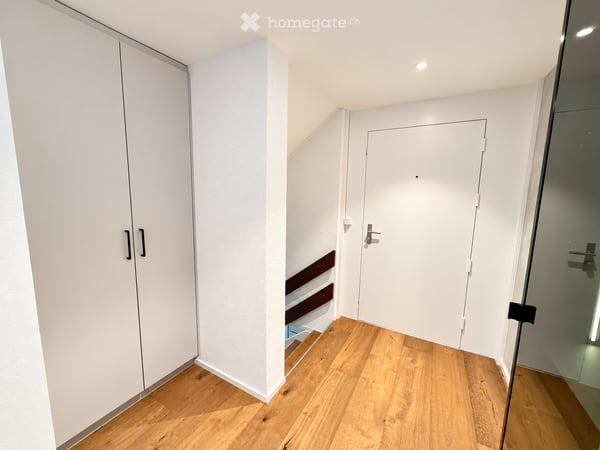 Stilvoll sanierte 4½-Zimmer-Maisonette mit Weitblick 11