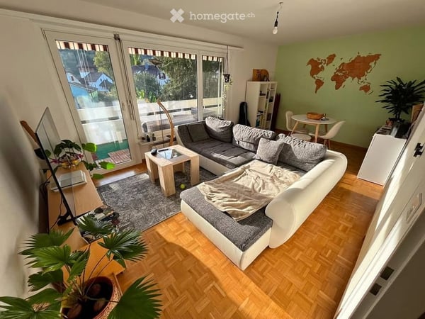 schöne und vollständig möblierte 2.5-Zimmer-Wohnung. in Embrach! 1