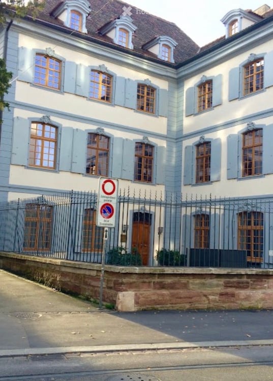 Praxis/ Büro in Basel 1
