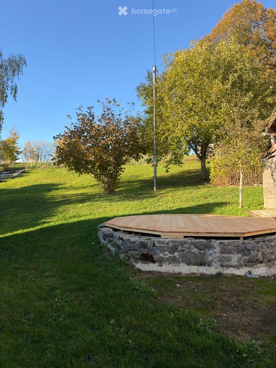 Maison de caractère de 5,5 pièces avec grange, sauna et grand jardin, aux Genevez 23