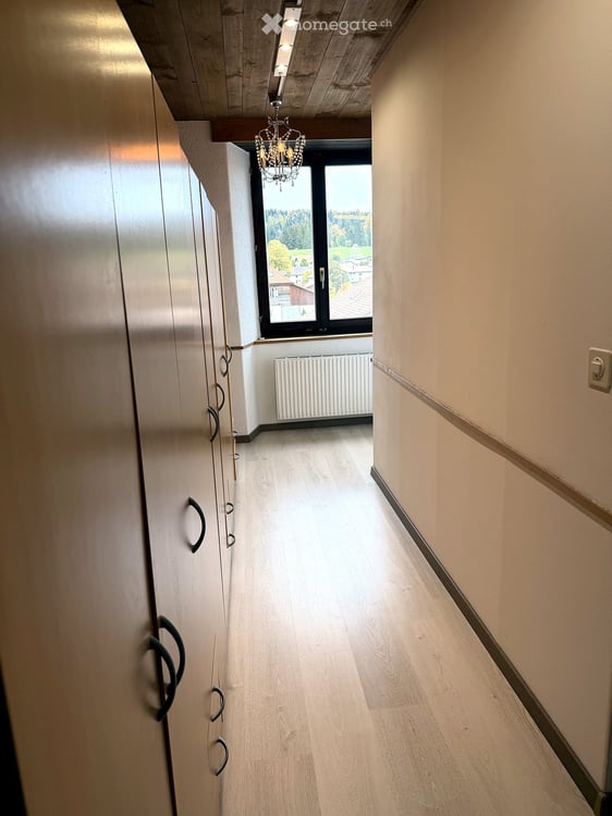 Maison de caractère de 5,5 pièces avec grange, sauna et grand jardin, aux Genevez 8