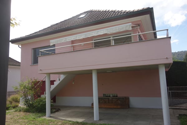 Maison individuelle spacieuse de 6 pièces à Bienne 2