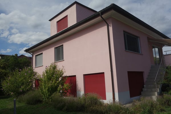 Maison individuelle spacieuse de 6 pièces à Bienne 1