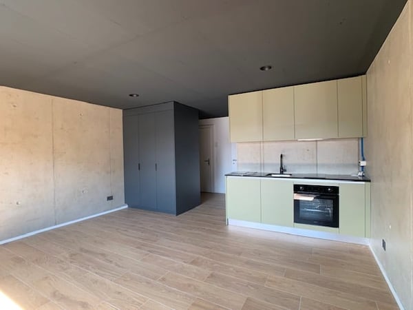 Local commercial, moderne de 30 m² au 1er étage 2