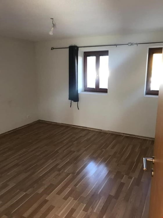 Joli appartement 3,5 pièces de 83 m2, au rez-de-chaussée 3