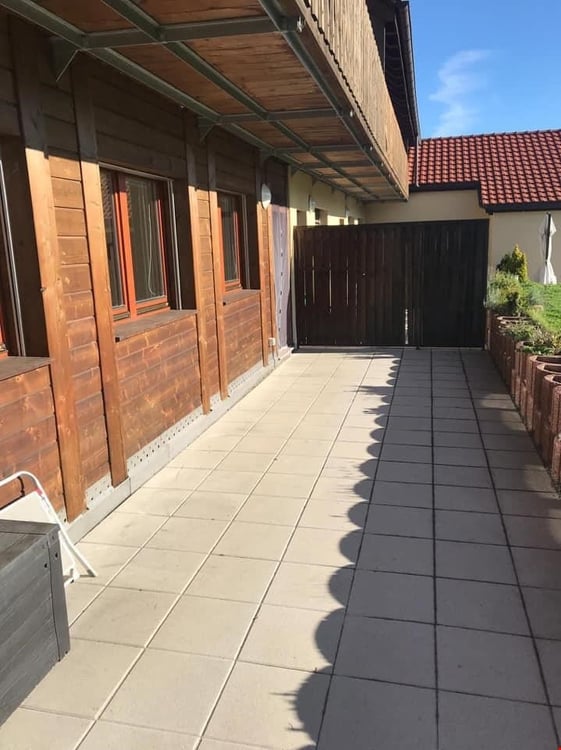 Joli appartement 3,5 pièces de 83 m2, au rez-de-chaussée 5