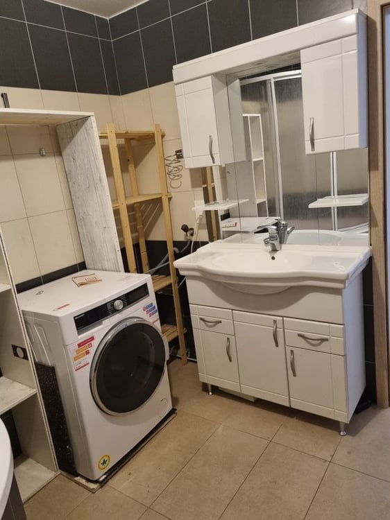 Joli appartement 3,5 pièces de 80 m2, au 2ème étage combles 2