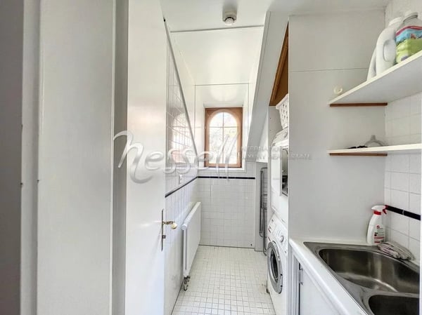 Charming apartment in a magnificent mansion 5