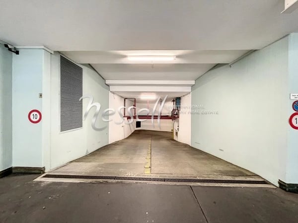 Underground parking in Eaux-Vives 4