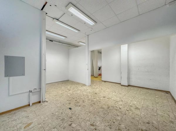 Spacious arcade ? ideal for sports or wellness activities 10