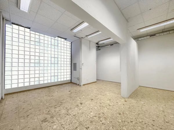 Spacious arcade ? ideal for sports or wellness activities 8