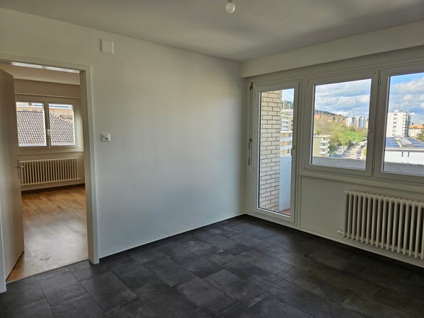Appartement rénové de 4 pièces au 7ème étage n47 5