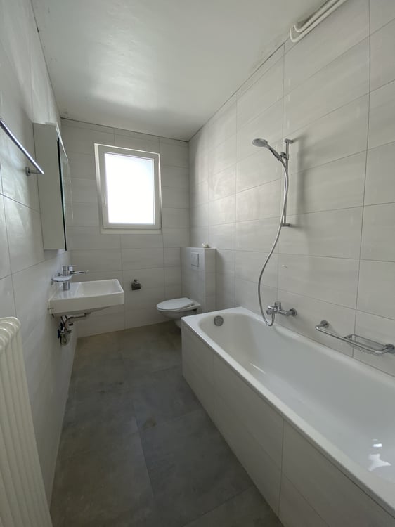 Appartement entièrement rénové de 1 pièces au 4ème étage 4