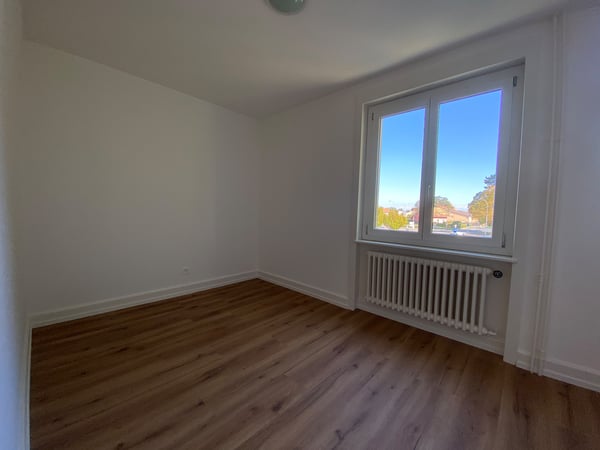 Appartement rénové de 3 pièces au 1er étage 5