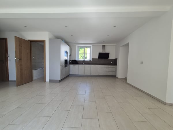 Appartement de 4.5 pièces au 1er étage avec place de parc inclue 1