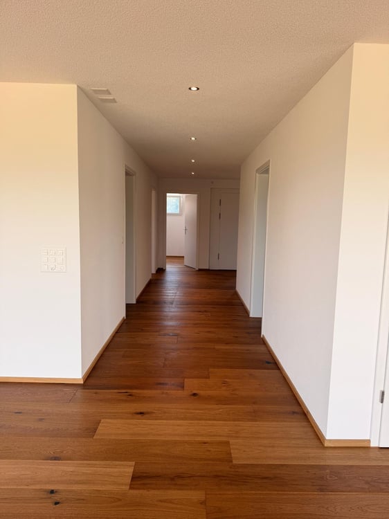 In ruhiger Dorflage - Moderne 3.5 und 4.5-Zimmer-Wohnung 8