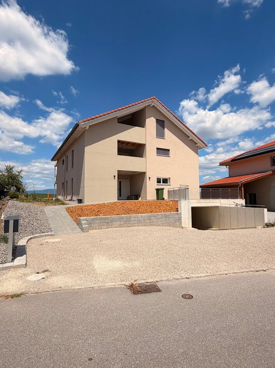 In ruhiger Dorflage - Moderne 3.5 und 4.5-Zimmer-Wohnung 10