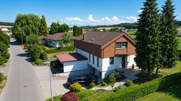 Charmantes Einfamilienhaus in Guschelmuth – Wohnen mit Weitblick und Ruhe 3