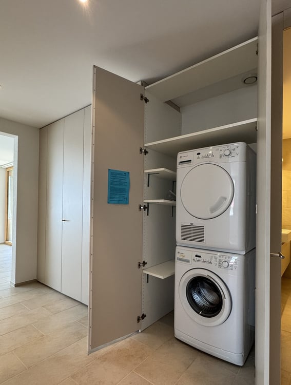 Moderen, sonnige 4.5 Zimmerwohnung mit Balkon, Autoeinstellhallenplatz und grossem Kellerabteil 16