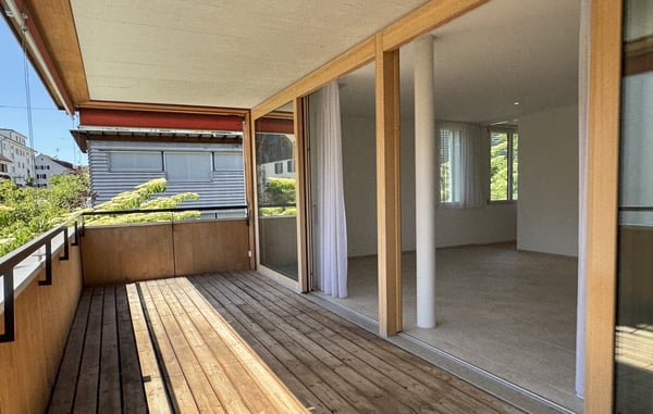 Moderen, sonnige 4.5 Zimmerwohnung mit Balkon, Autoeinstellhallenplatz und grossem Kellerabteil 2