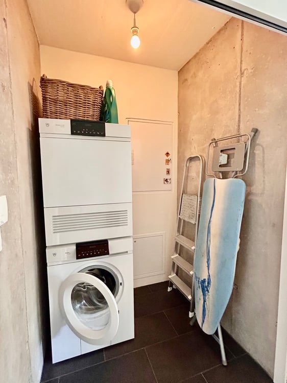 Moderne 3.5-Zimmer-Wohnung mit Balkonen und schöner Aussicht in Riehen 10
