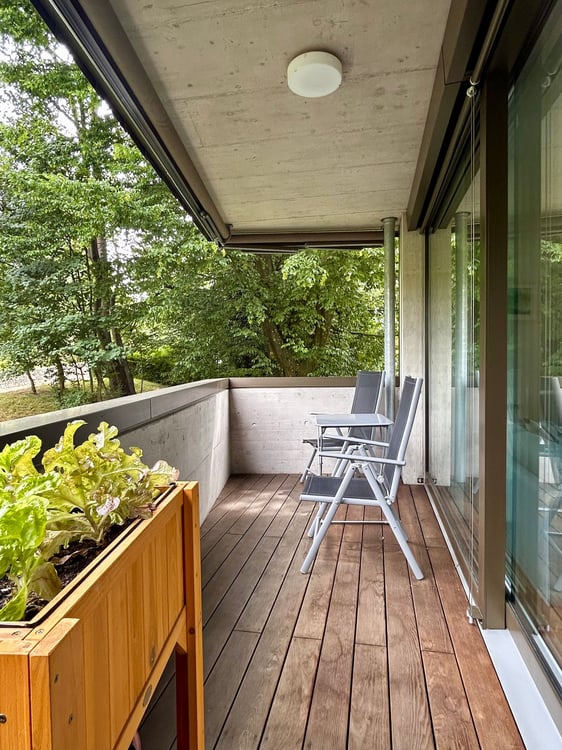 Moderne 3.5-Zimmer-Wohnung mit Balkonen und schöner Aussicht in Riehen 4