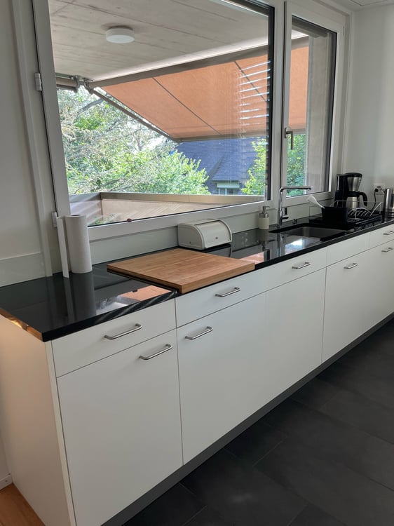 Moderne 3.5-Zimmer-Wohnung mit Balkonen und schöner Aussicht in Riehen 7