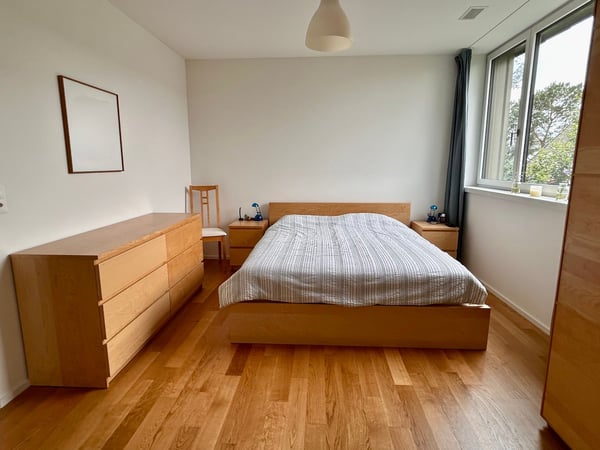 Moderne 3.5-Zimmer-Wohnung mit Balkonen und schöner Aussicht in Riehen 12