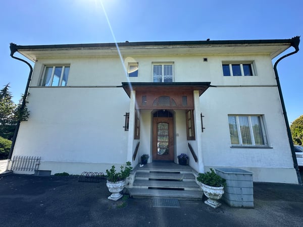 Ehemaliges Ärztehaus mit Bauland – 2’736 m² mit Entwicklungspotenzial in Triengen 4