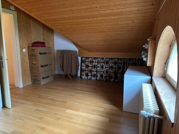 Mehrfamilienhaus in Schwyz mit vielseitigen Perspektiven 19