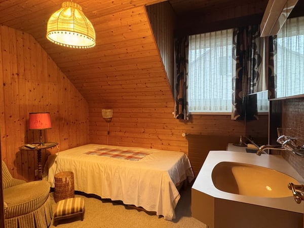 Einseitig angebautes 1.5-Zimmer-Einfamilienhaus 16