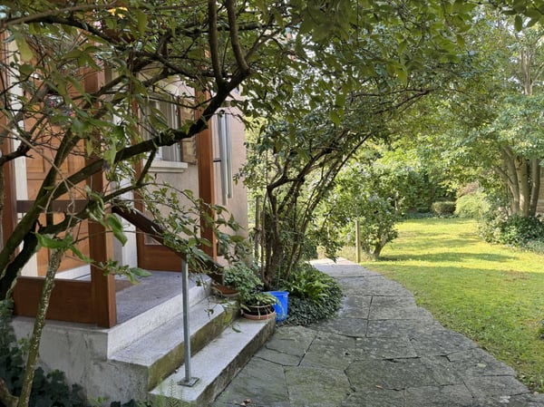 Einseitig angebautes 1.5-Zimmer-Einfamilienhaus 4