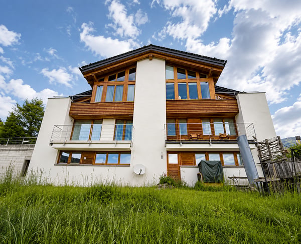 Attraktiver 4,5-Zimmer-Hausteil mit Galerie und traumhafter Aussicht in Valbella 3