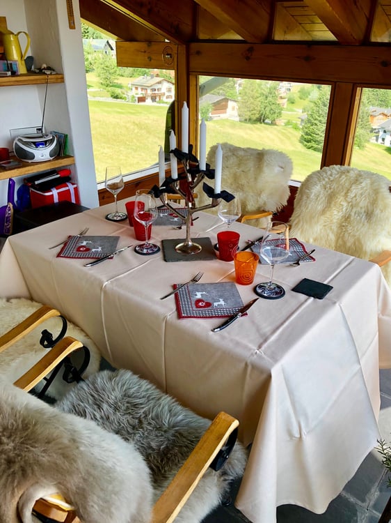 Attraktiver 4,5-Zimmer-Hausteil mit Galerie und traumhafter Aussicht in Valbella 18