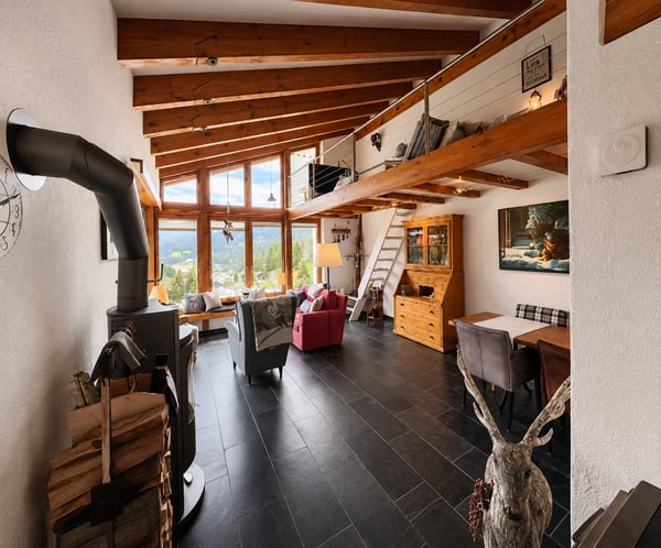 Attraktiver 4,5-Zimmer-Hausteil mit Galerie und traumhafter Aussicht in Valbella 9